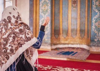 বিপদে পড়লে কোন দোয়াগুলো পড়বেন