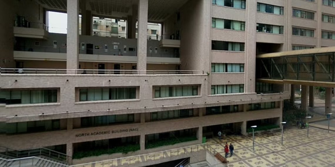 নর্থ সাউথ বিশ্ববিদ্যালয়ে