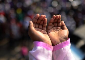 গুনাহ কি-বিভিন্ন গুনাহ থেকে মাফের উপায় ও দোয়া