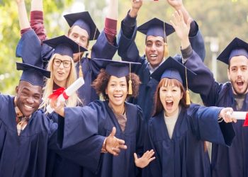 অস্ট্রেলিয়ার স্কলারশিপের জন্য যোগ্যতা ও আবেদন করার উপায়